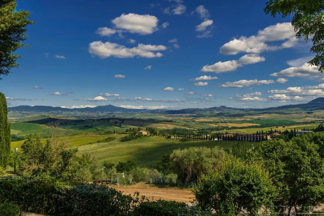 Casanova - Panoramic Rooms And Suites San Quirico dʼOrcia 3*,  Itália